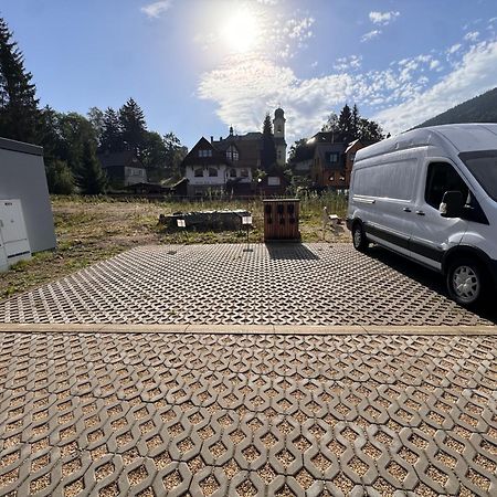 Luxusni Apartman Grand V Centru Harrachova Se Soukromou Mega Terasou, S Privatnim Parkovanim Zdarma, S Moznosti Dobijeni Wallbox Ev A Vyhledem Na Harrachovsky Kostelicek Екстер'єр фото
