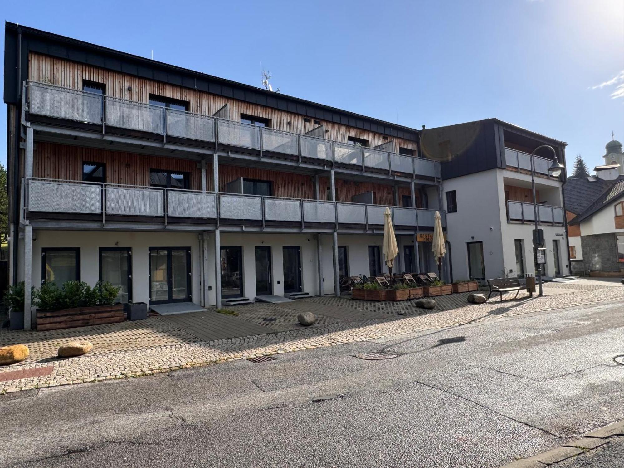 Luxusni Apartman Grand V Centru Harrachova Se Soukromou Mega Terasou, S Privatnim Parkovanim Zdarma, S Moznosti Dobijeni Wallbox Ev A Vyhledem Na Harrachovsky Kostelicek Екстер'єр фото